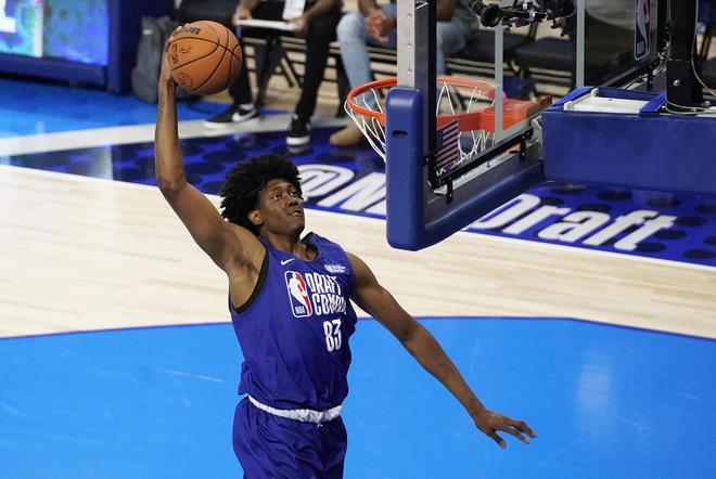 观众们期待 观众们期待